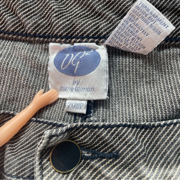 DG2 by Diane Gilman Pinstripe Denim Jean High Rise Petite/Crop Straight Leg 20WP - Picture 2 of 8